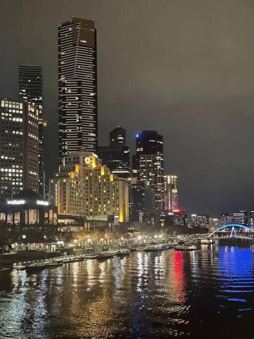 Morgan Place - Central Melbourne Cbd Apartment On Flinders Lane Late Check-Out, Complimentary Welcome Hamper ภายนอก รูปภาพ