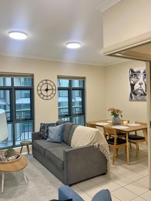 Morgan Place - Central Melbourne Cbd Apartment On Flinders Lane Late Check-Out, Complimentary Welcome Hamper ภายนอก รูปภาพ